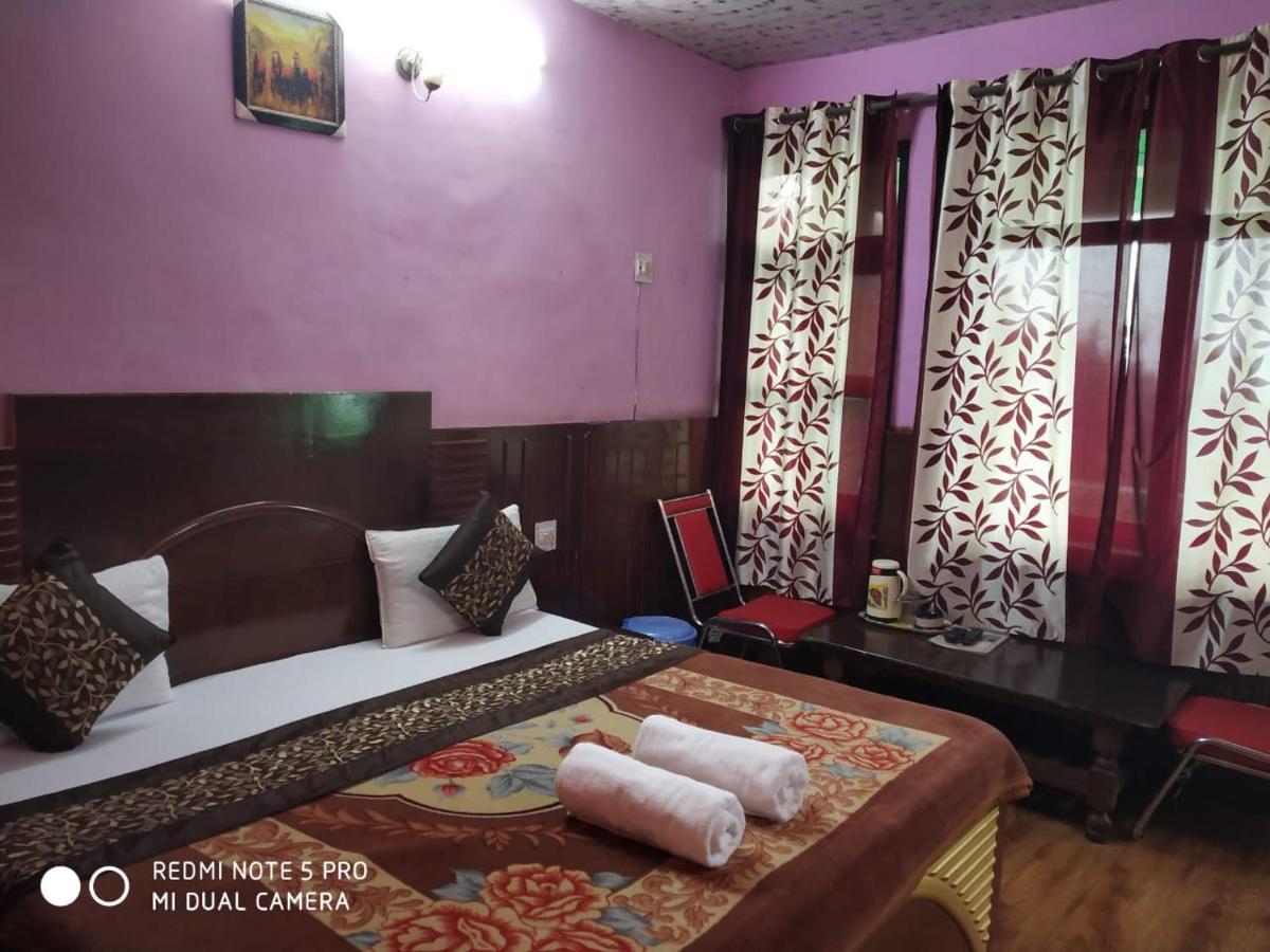 Hotel Deepraj Kausani Buitenkant foto