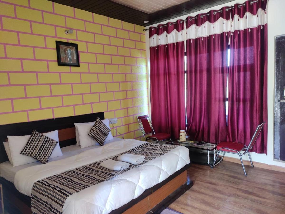 Hotel Deepraj Kausani Buitenkant foto