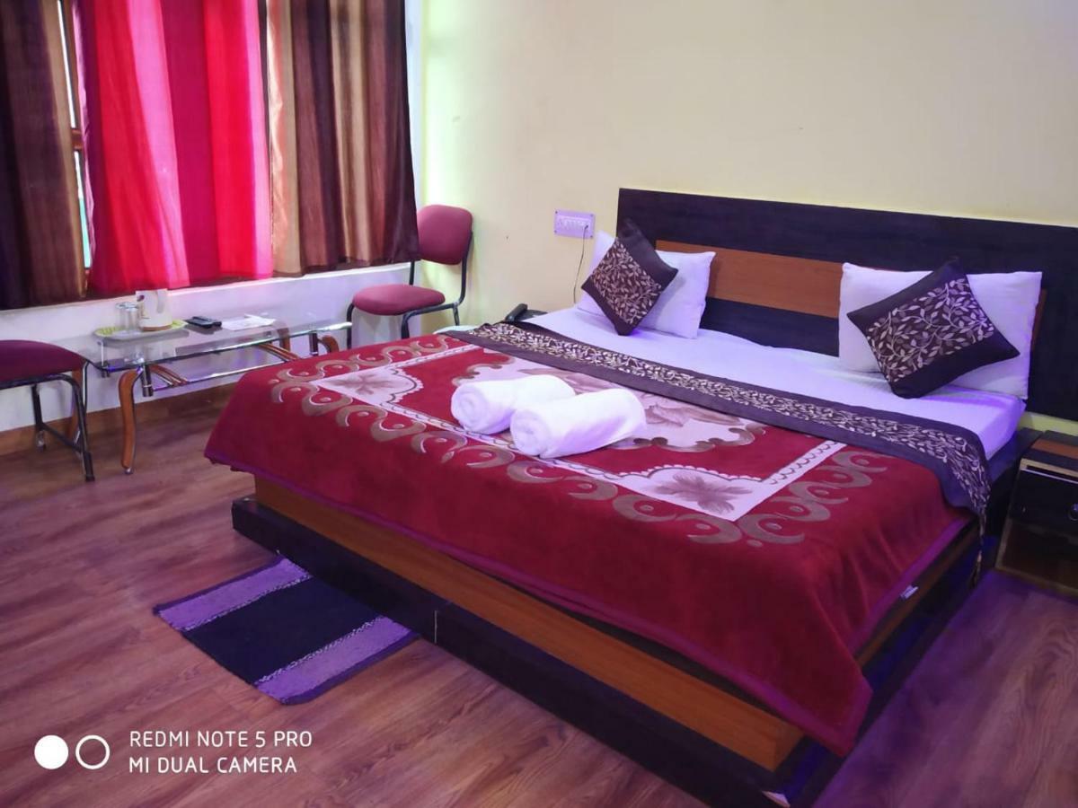 Hotel Deepraj Kausani Buitenkant foto